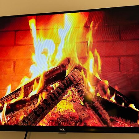 A Y A Apartamento Fuenlabrada Eksteriør bilde