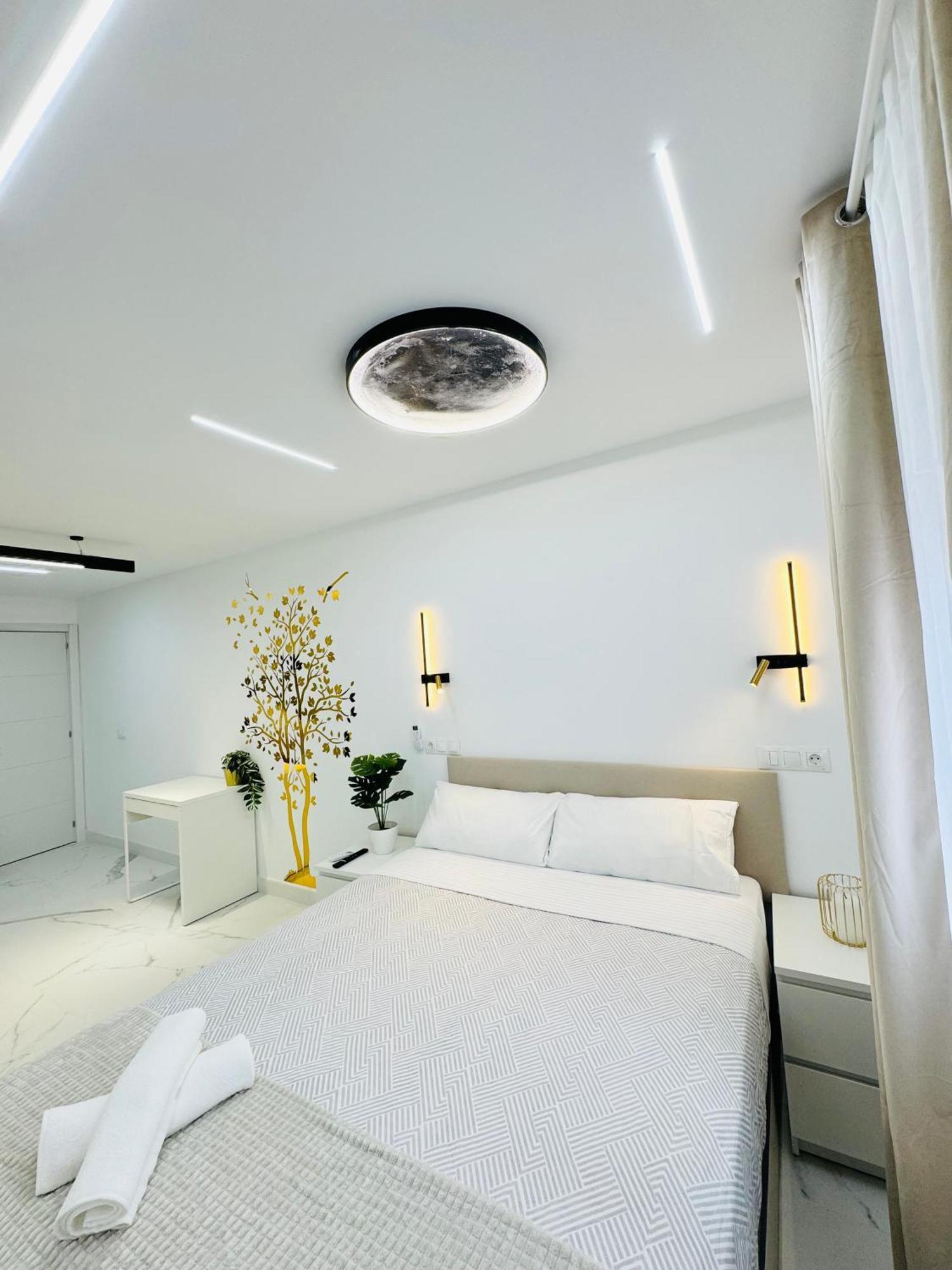A Y A Apartamento Fuenlabrada Eksteriør bilde
